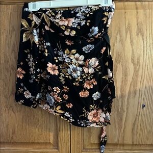 American Eagle Outfitters Black Floral Asymmetrical Skirt
